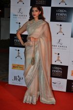 Sonam Kapoor at Loreal Paris Women Awards in Mumbai on 27th March 2014